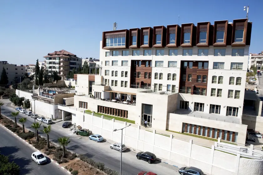 Grand Park Hotel - Image 1