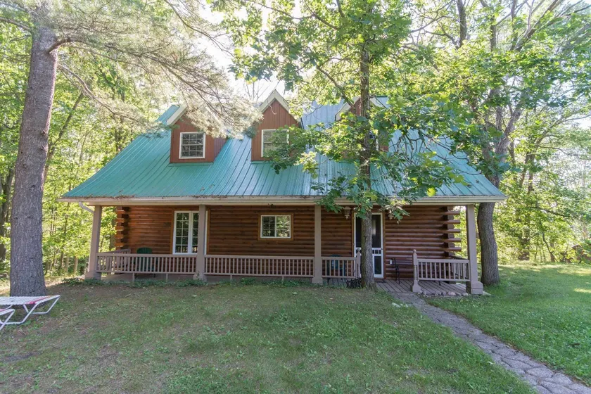 Fifth Lake Cottages - Image 1
