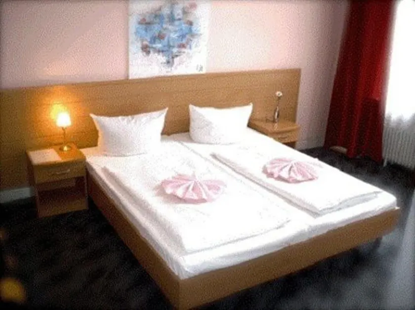 Hotel Messe am Funkturm - Image 1