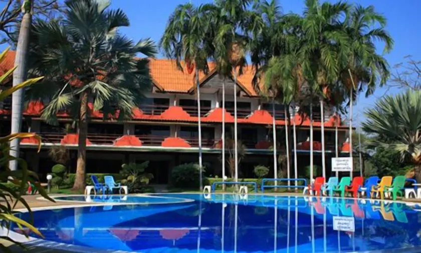 Duenshine Resort - Image 1