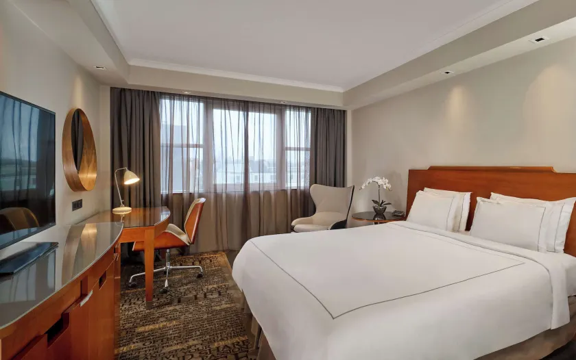 Park Plaza Victoria London - Image 1