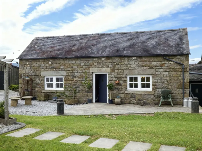 Little Owl Barn - Image 1