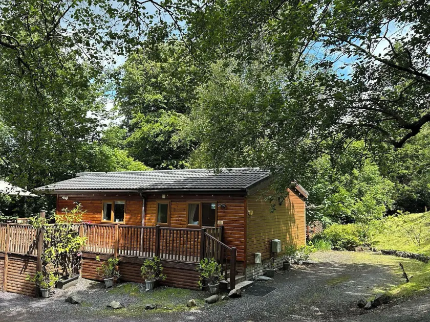 Owls House - Lodge with hot tub- Lake District - Image 1