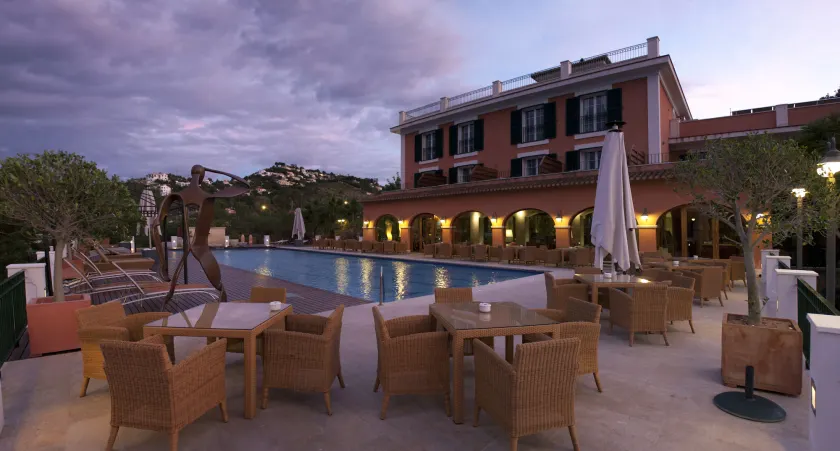 Hotel MR Les Rotes - Image 1