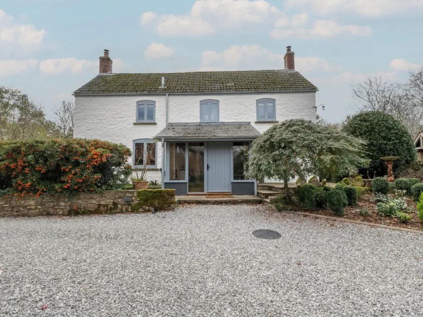 Tawny Cottage - Image 1