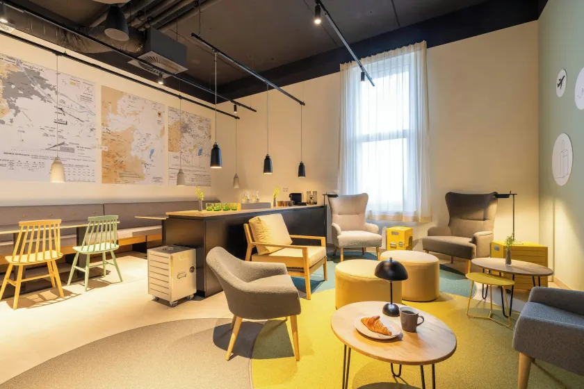 Vienna House Easy by Wyndham Vienna Airport - Image 1