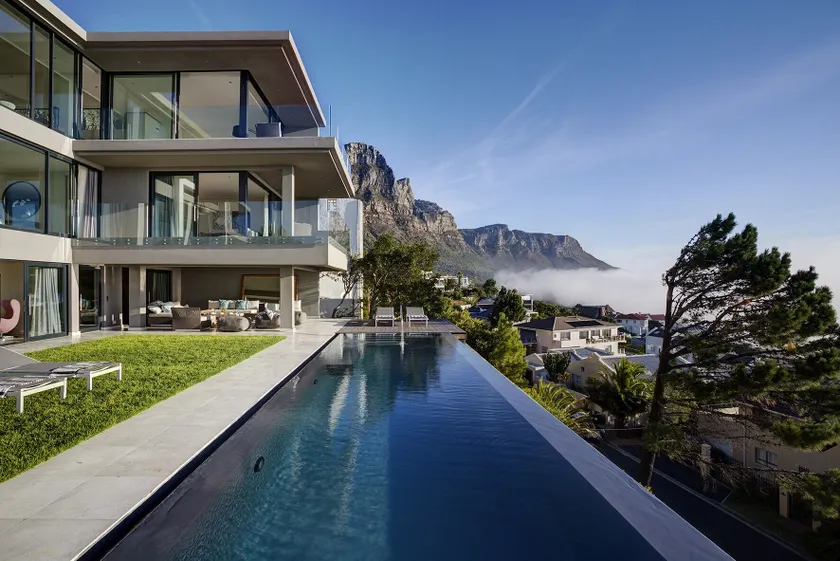 CB-ONE Luxury Stay - Image 1