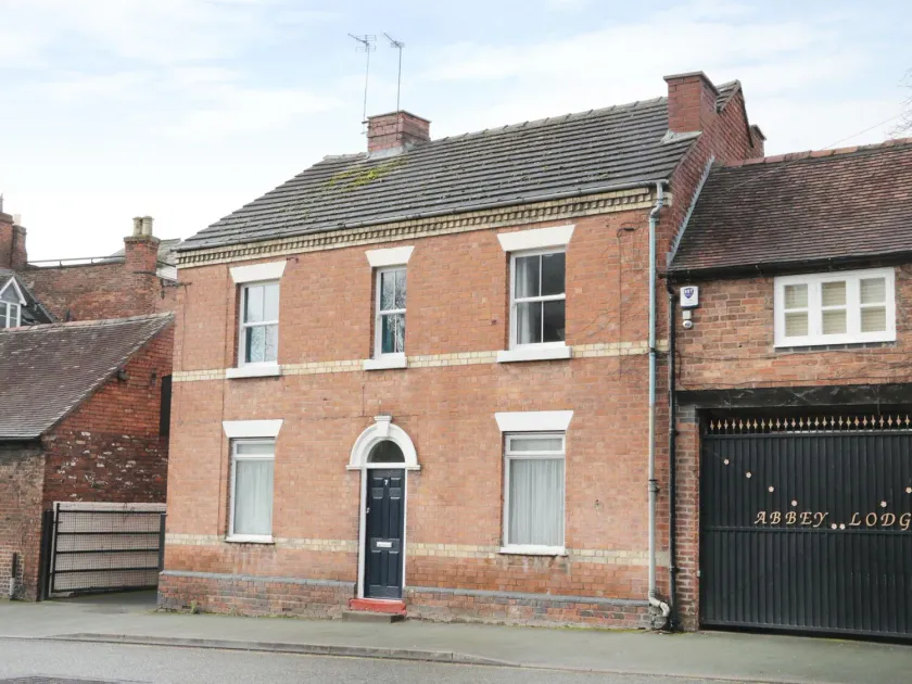 7 Monkmoor Road - Image 1