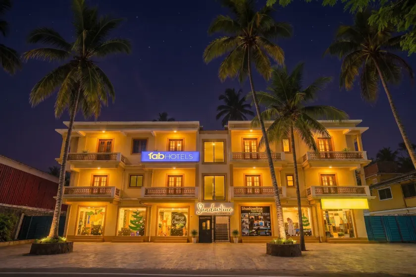 FabHotel Shadowline - Image 1