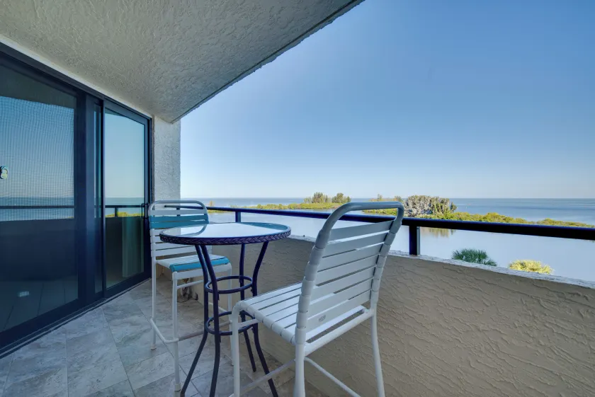 Gulf-Front Views: Coastal Hudson Condo! - Image 1