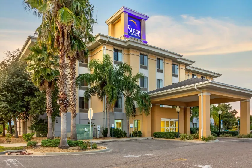 Sleep Inn & Suites Jacksonville West - Image 1