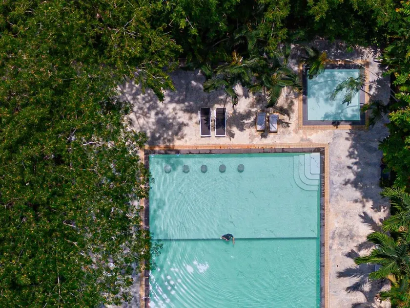 Issara Boutique Winery Hotel - Image 1