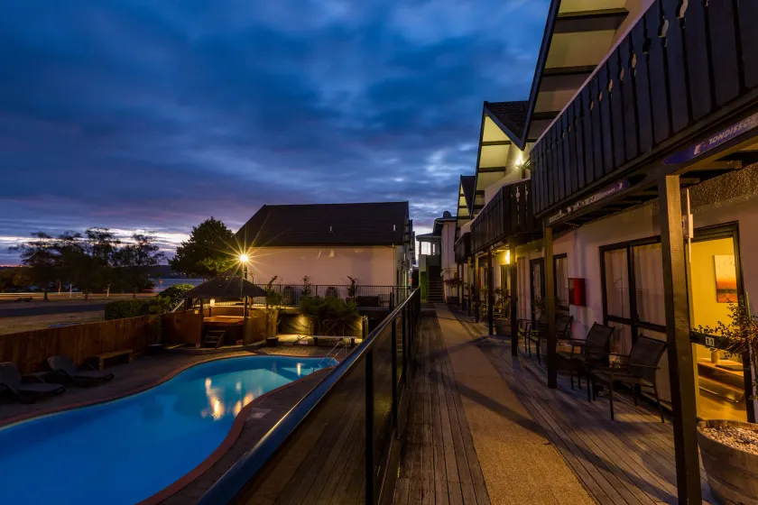 Le Chalet Suisse Motel Taupo - Image 1