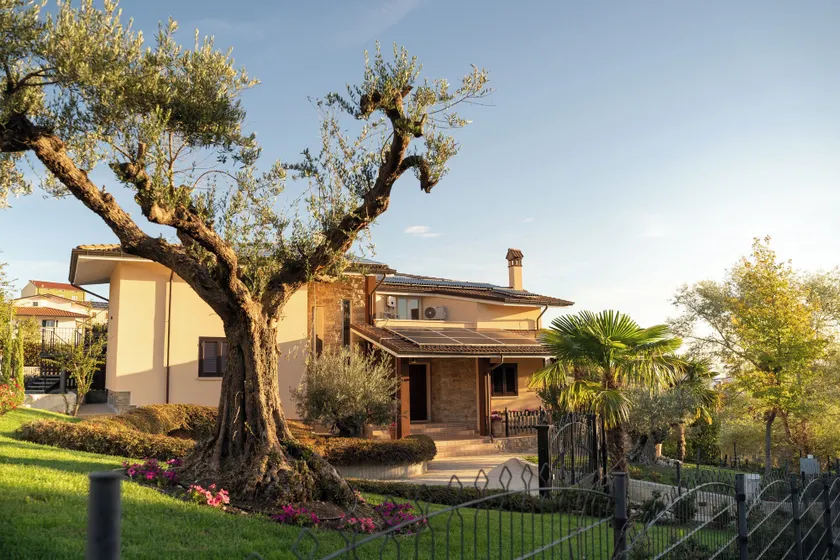 Villa Del Sole Inn - Image 1