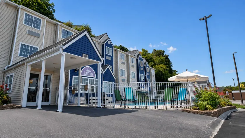 Guest Inn Pigeon Forge - Image 1