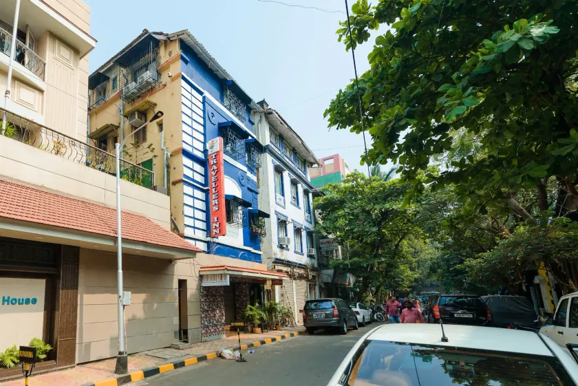 Hotel Travellers Inn Near Fort - Image 1