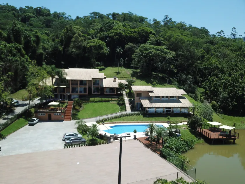 Village Du Lac Hotel - Image 1