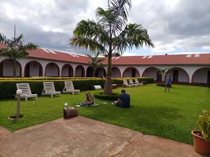 STC.SAFARI LODGE - Image 1