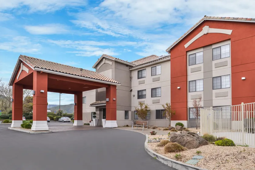 Holiday Inn Express Westley by IHG - Image 1