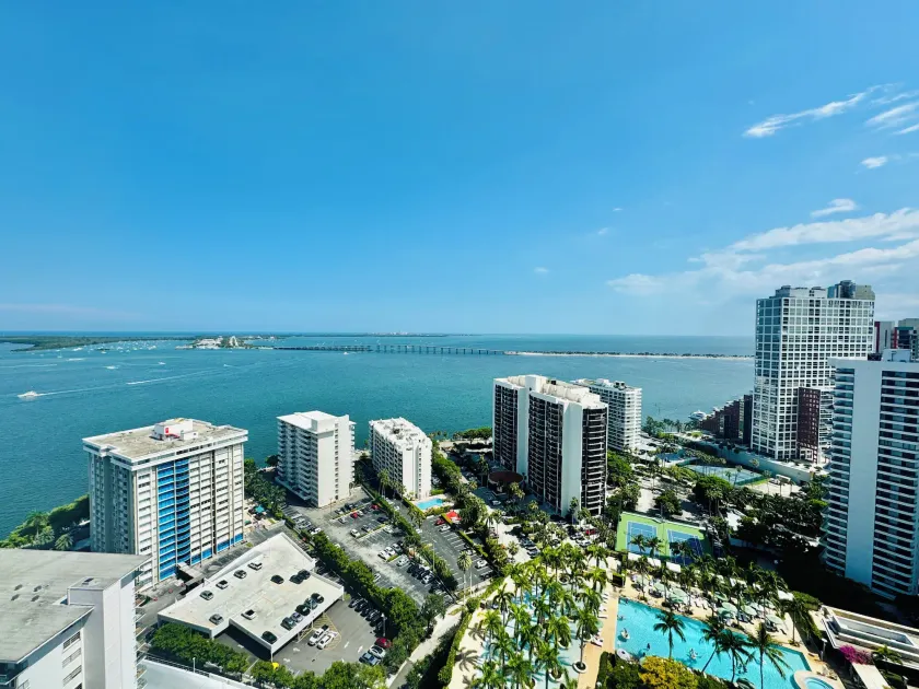 Fortune House Hotel Suites - Image 1