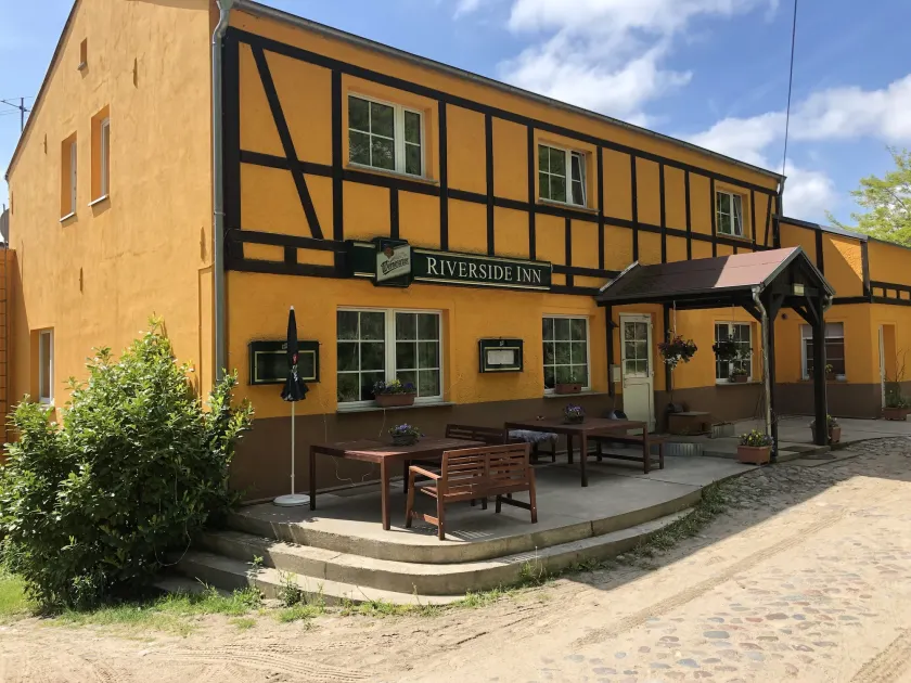 Riverside Inn - Image 1