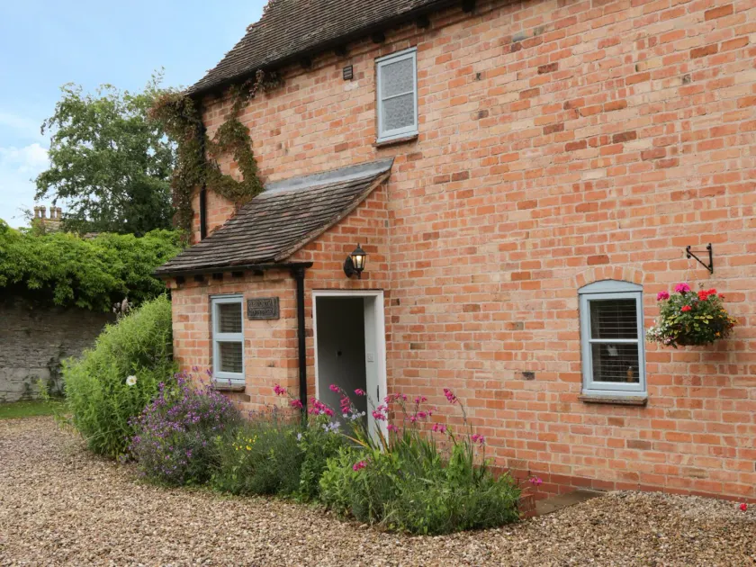 Pebworth Cottage - Image 1