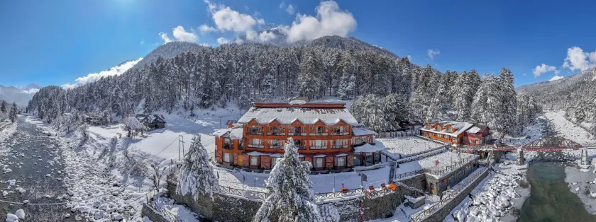 Hotel Heevan Pahalgam - Image 1