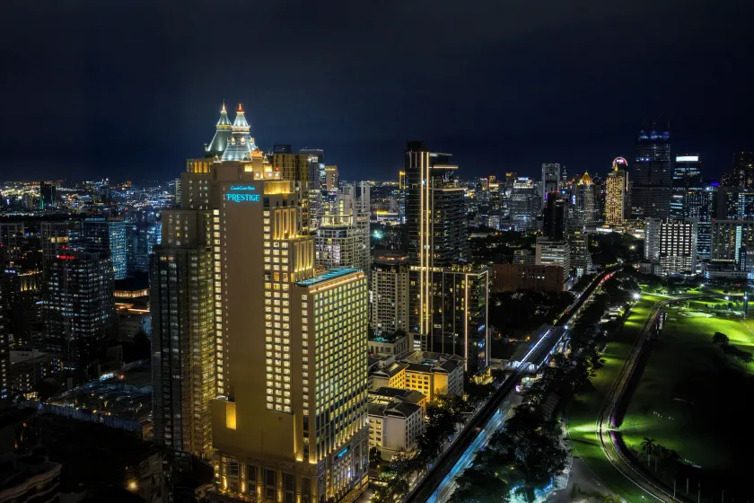 Grande Centre Point Prestige Bangkok - Image 1