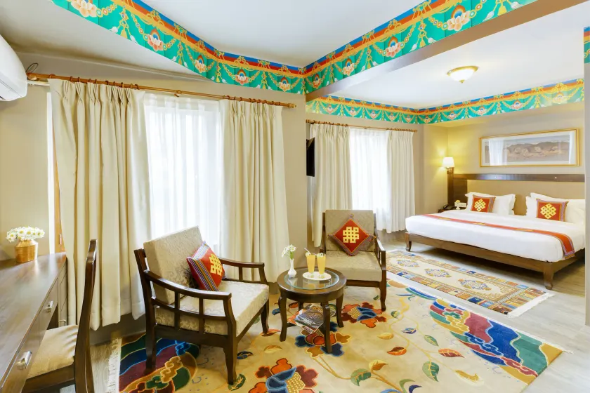 Hotel Lotus Gems - Image 1