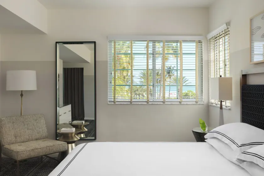 Kimpton Surfcomber Hotel by IHG - Image 1