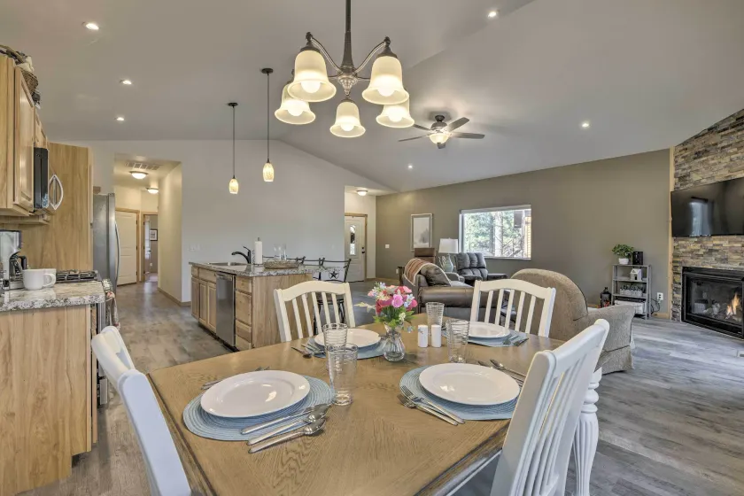 Pagosa Springs Retreat ~ 6 Miles to Hot Springs! - Intérieur