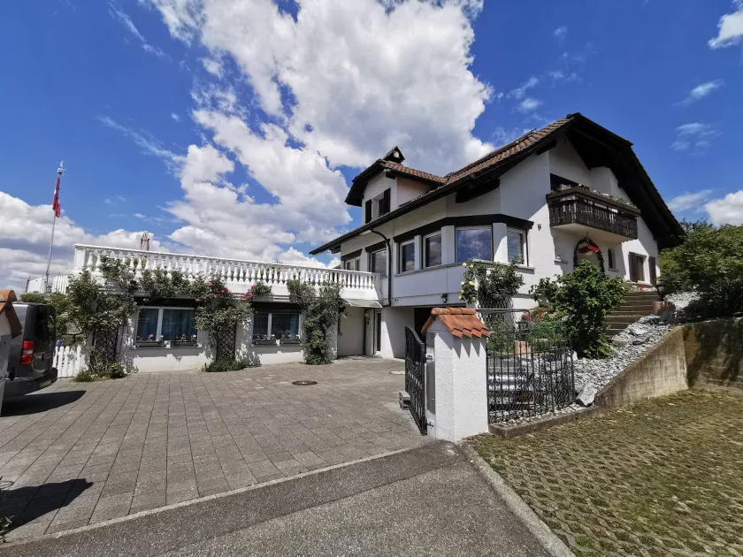 Comfortable mountain view apartment near Lucerne - Image 1