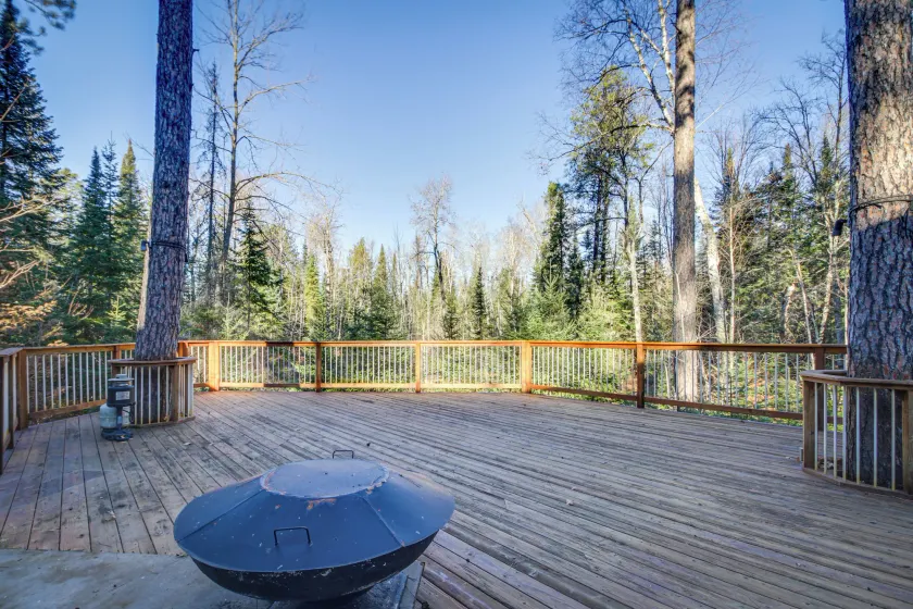 Peaceful Hibbing Getaway: Heated Floors, Fire Pit! - Image 1