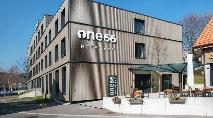 Hotel one66 (free parking garage) - Image 1
