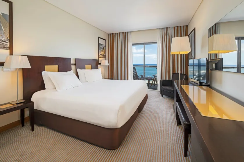 Hotel Marina Atlântico - Image 1