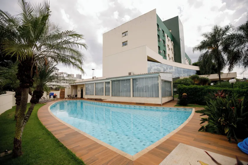 Comfort Suites Londrina - Image 1