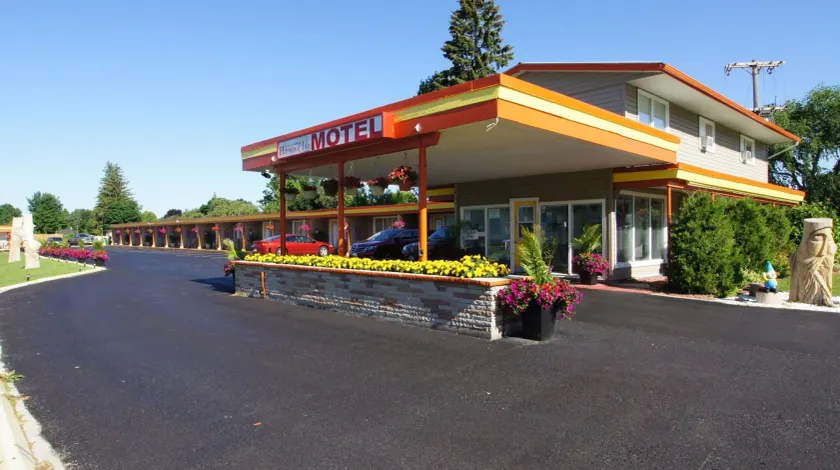 Harmony Inn - Image 1