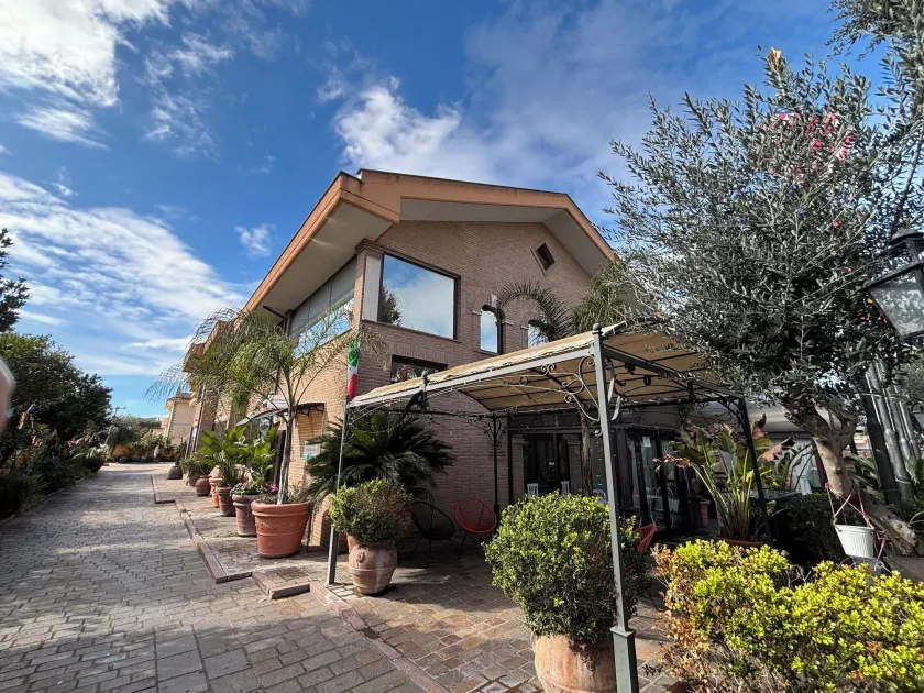 EURO HOUSE INN airport - Image 1
