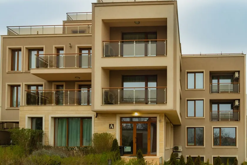 Vemara City Boutique Hotel-free parking - Image 1