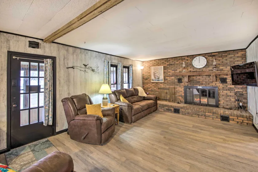 Illinois Vacation Rental Home: Pets Welcome - Image 1