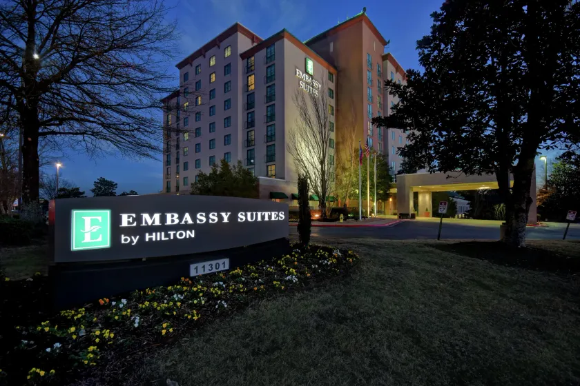 Embassy Suites Little Rock - Image 1