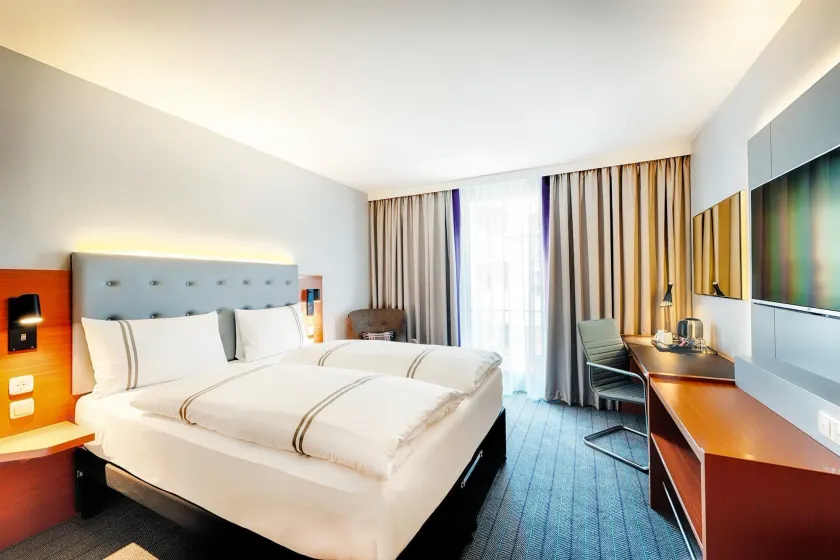 Premier Inn Frankfurt City Europaviertel - Image 1
