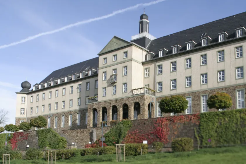 Kardinal Schulte Haus - Image 1