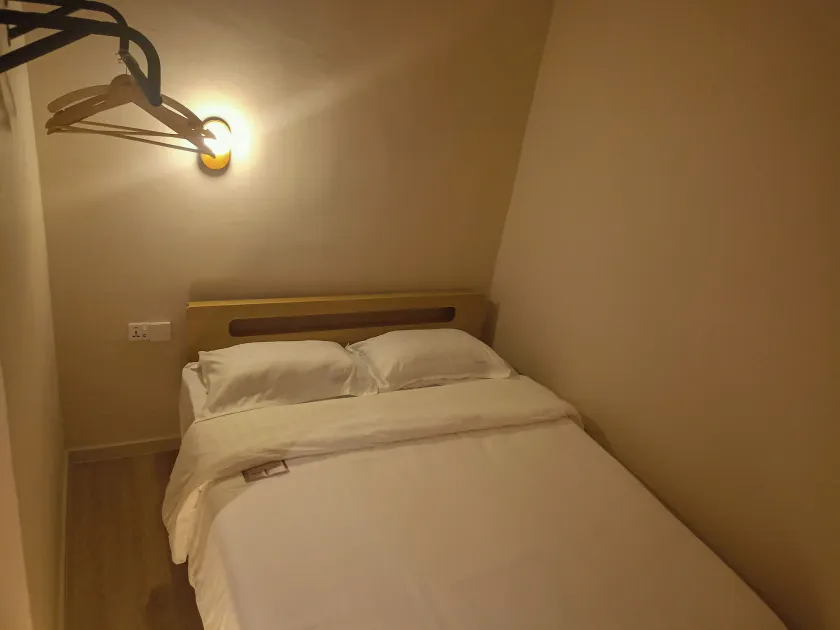 Keteri Boutique Hotel - Image 1