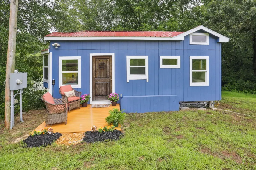 Pendergrass Tiny Home Cabin on Pond w/ Fire Pit! - Image 1