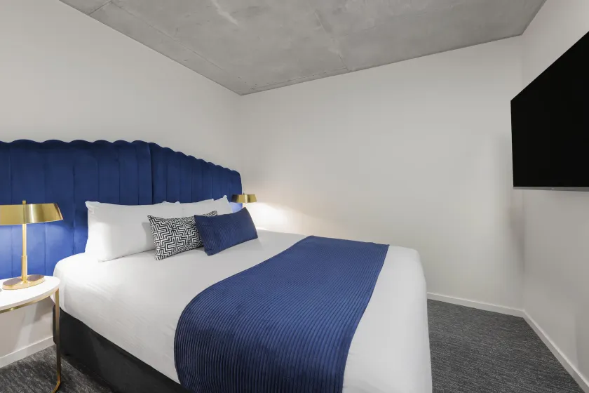 Oaks Melbourne St Kilda Road Hotel - Image 1