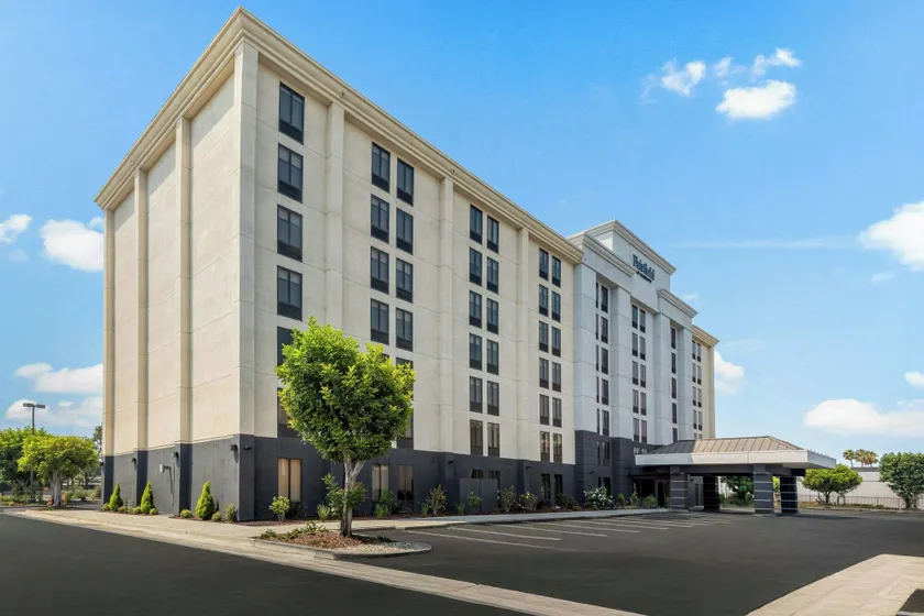 Fairfield Inn & Suites Anaheim North Buena Park - Image 1
