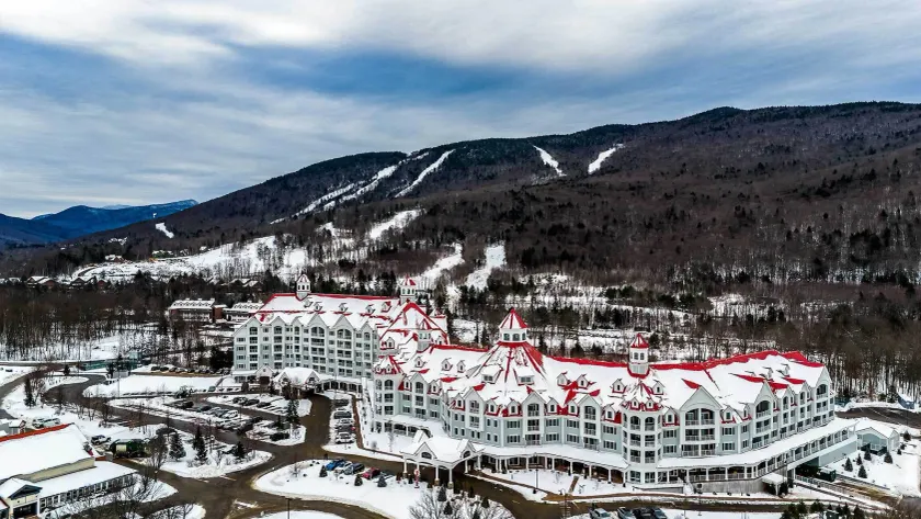 RiverWalk Resort at Loon Mountain - Image 1