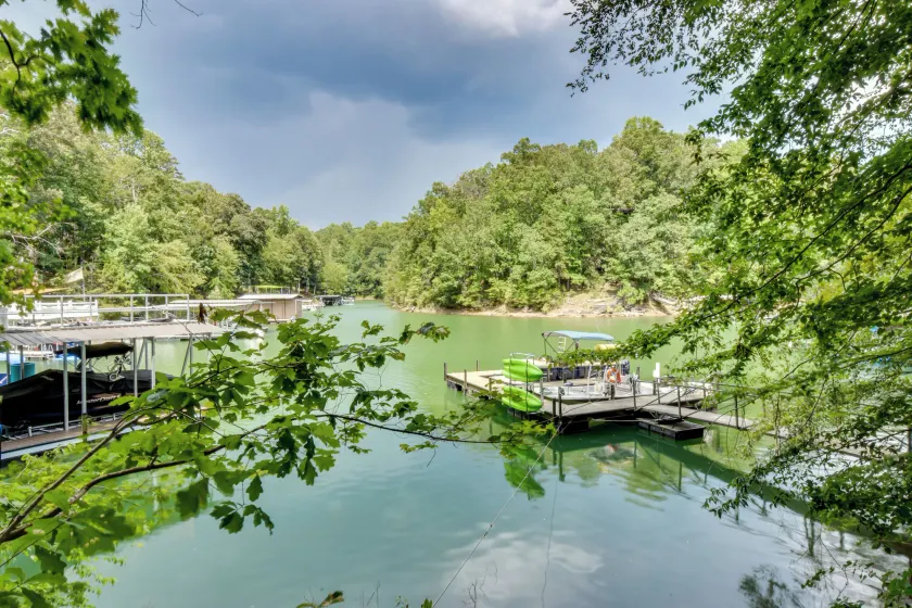 Dock & Hot Tub at Fair Play Hideaway! - Image 1