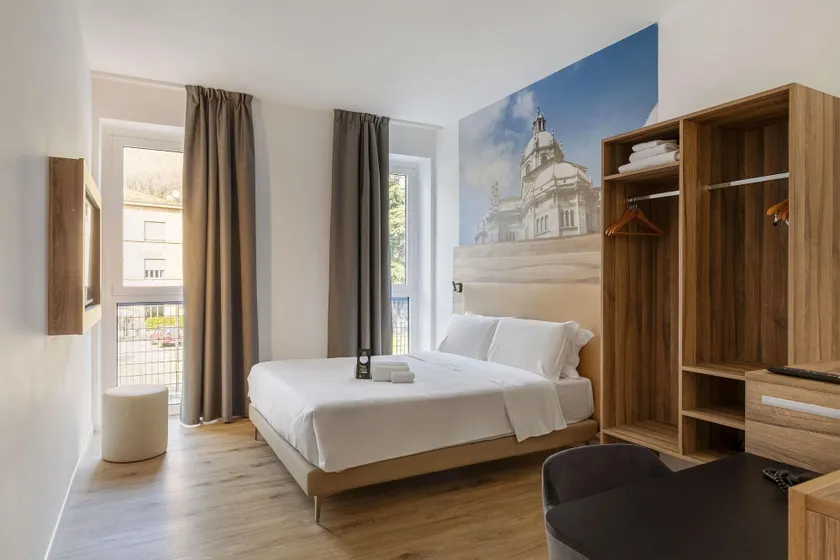 B&B HOTEL Como Baradello - Image 1